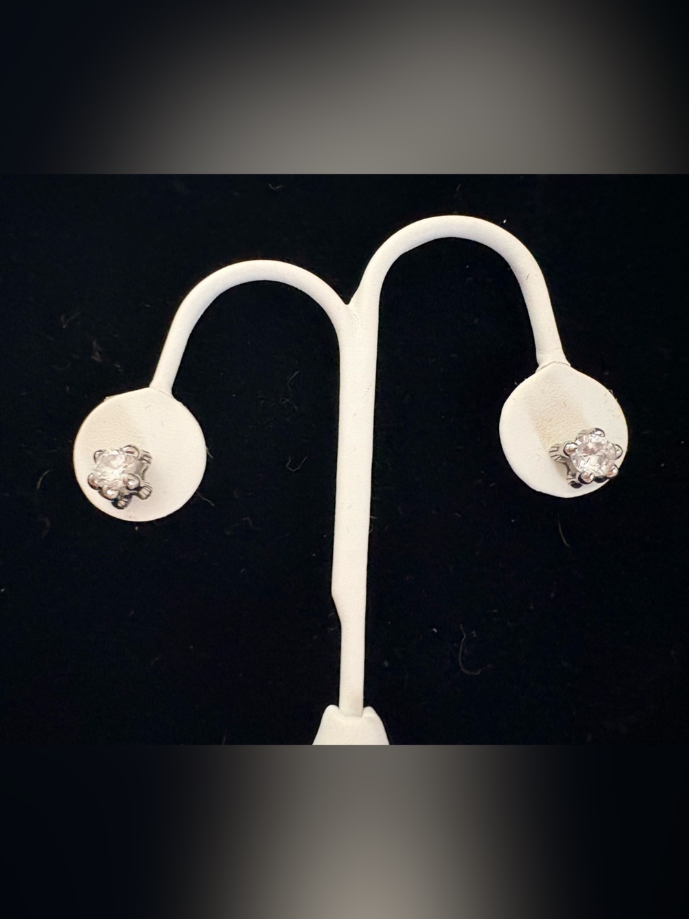 Classic White Gold Solitaire Stud Earring with Clear Stone - Single